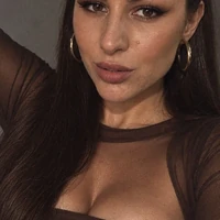 Chat de vídeo en directo de Ella-Bella