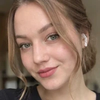 9897 Live-Video-Chat