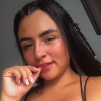 Chat vidéo en direct avec VIOLETTA