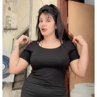 Ayesha लाइव वीडियो चैट